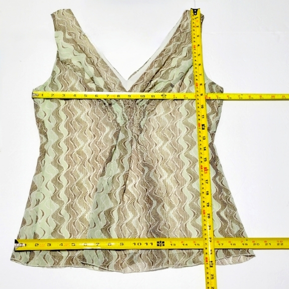 Jonathan Martin Taupe & Green Double Layered Top (L) - Picture 8 of 8